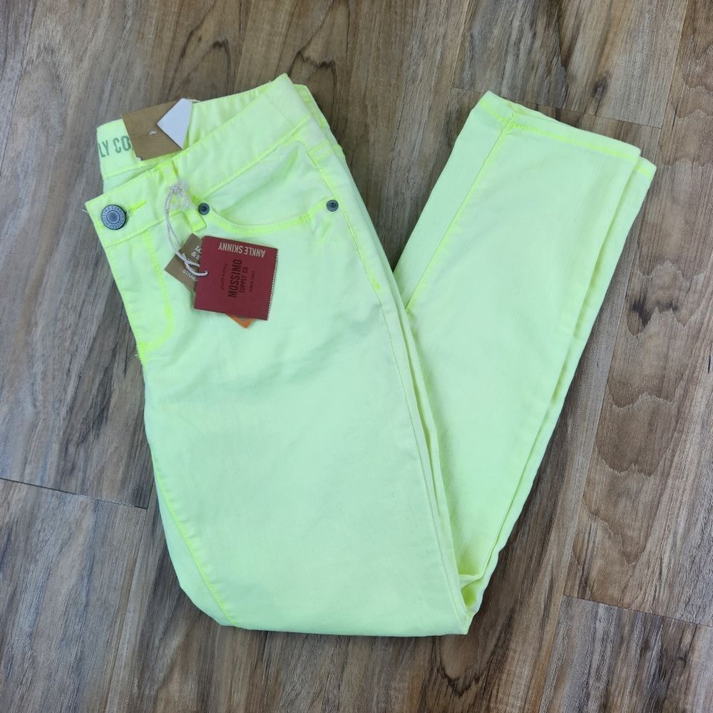 ☔️🔸️NWT Mossimo Neon Yellow Ankle Skinny Jeans Size 7